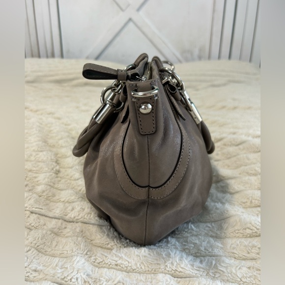 Coach Bag - Picture 3 of 10